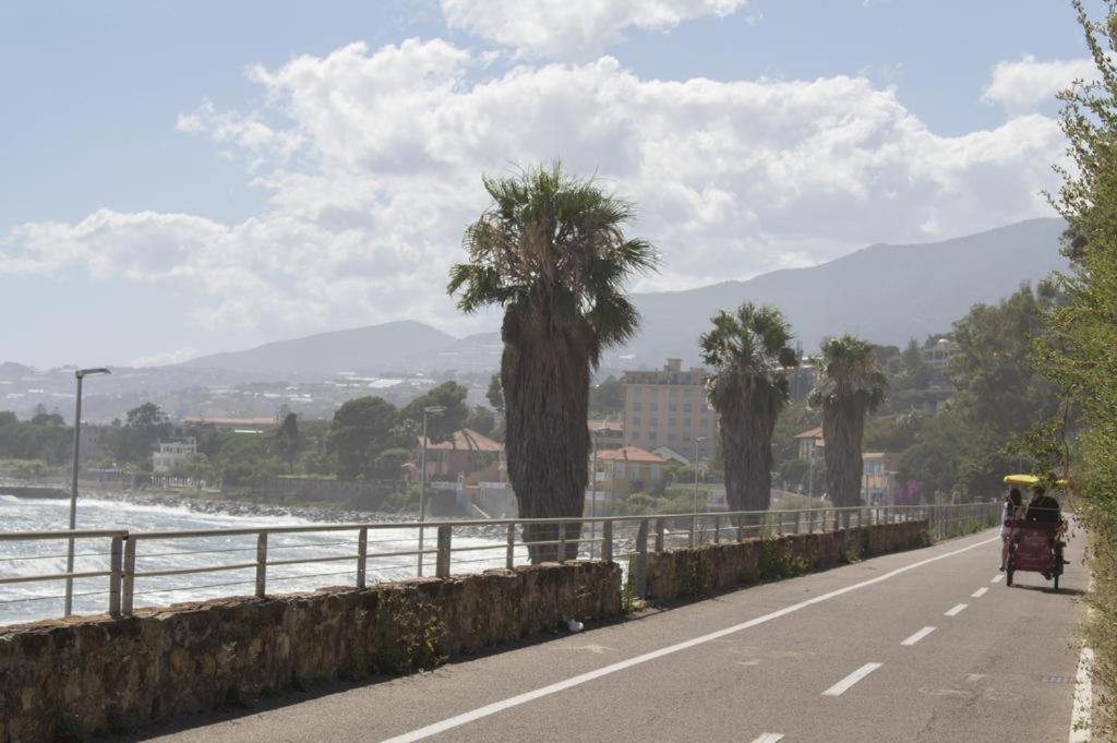 Petit Avec Classe Sanremo Eksteriør bilde